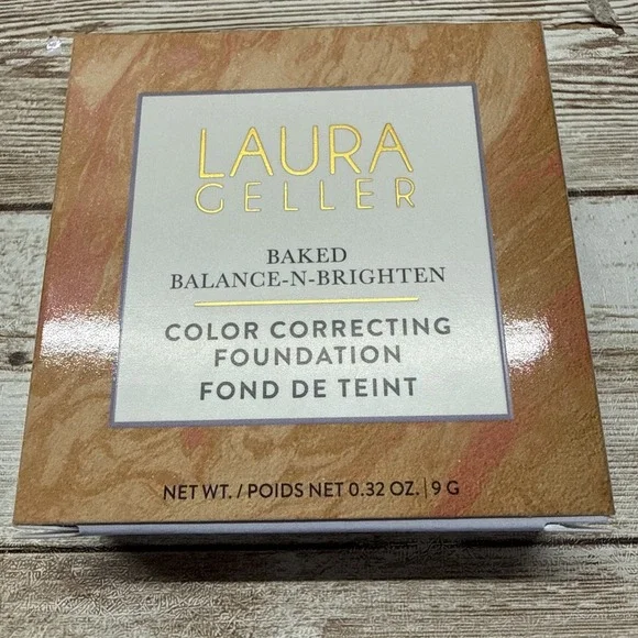 Laura Geller Baked Balance-n-Brighten Color Correcting Foundation SAND- NEW