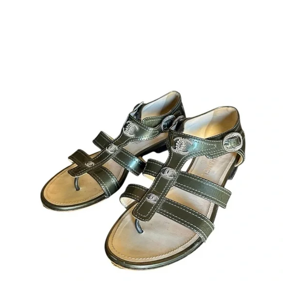 RARE Chanel iconic logo sandals RETAIL 995