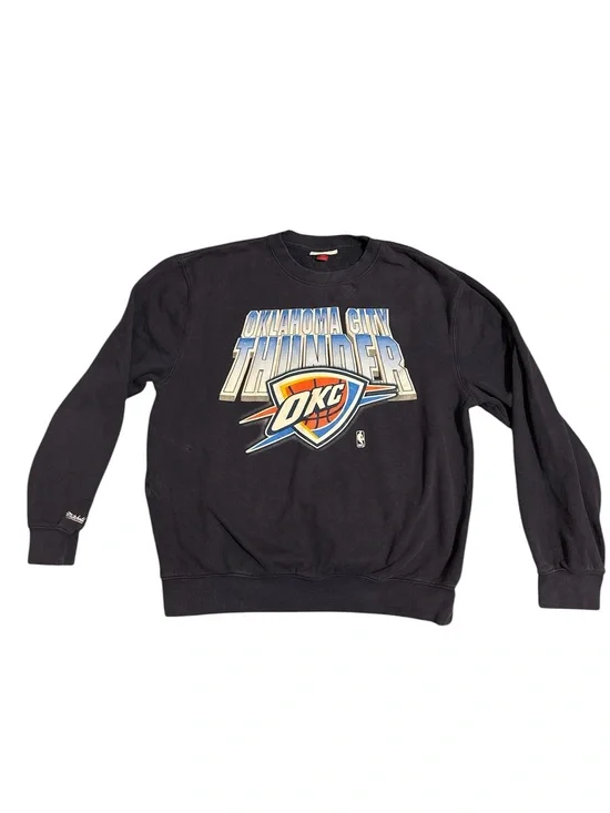 Vintage Oklahoma City Thunder NBA pullover Size: XL fits more like medium