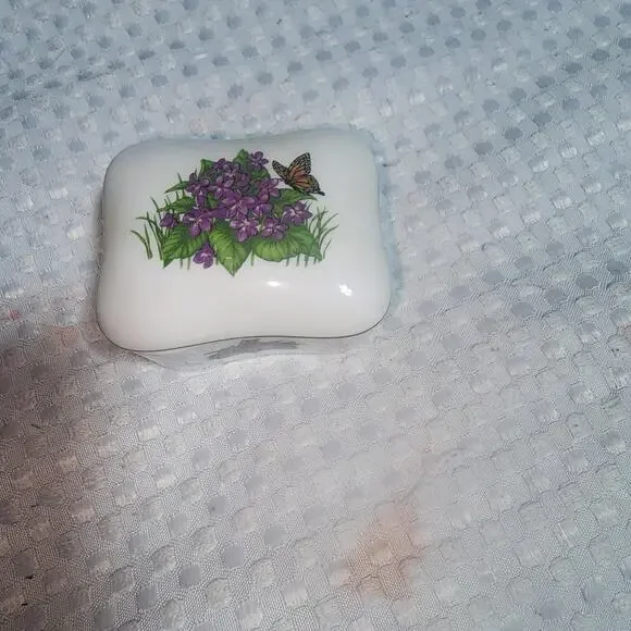 HERITAGE HOUSE EUC VINTAGE WIND UP MUSIC BOX TRINKET JEWELRY BOX