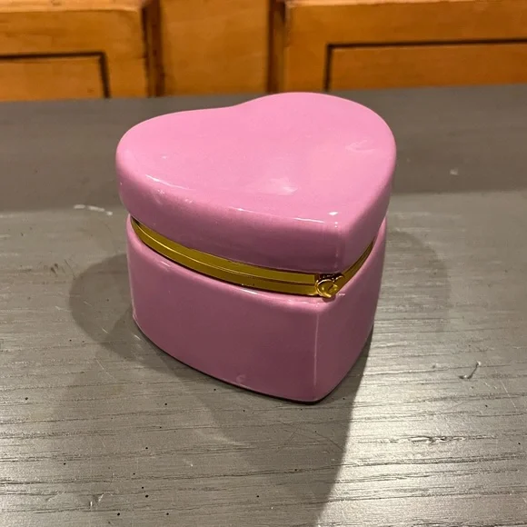NEW Purple Porcelain Heart Jewelry Trinket Box