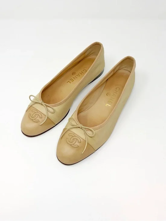 CHANEL Classic Cream Lamb Leather Ballerina Flats size 38