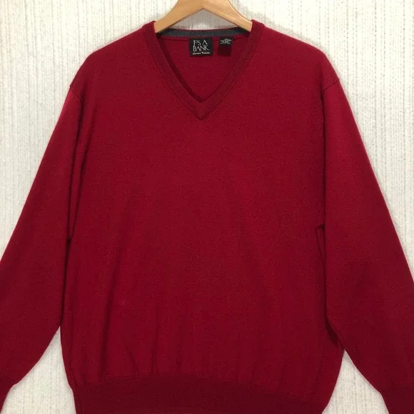 Jos‎ A Bank Signature Collection Mens Red Merino Wool V-Neck Sweater
