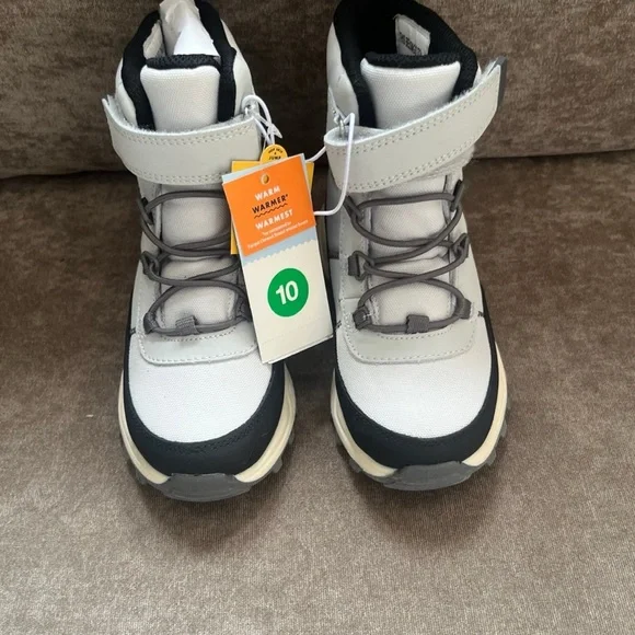 Cat & Jack Kids Warmest Winter Boots Cream Black Insulated Snow Boots Size 10