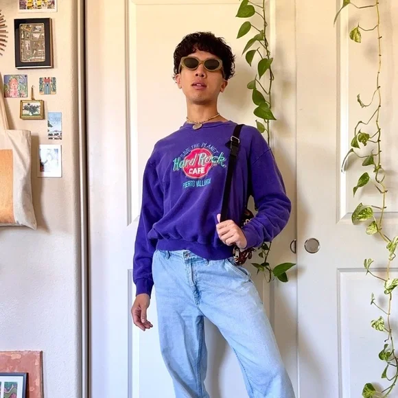 Vintage Purple Hard Rock Cafe Puerto Vallarta Sweater