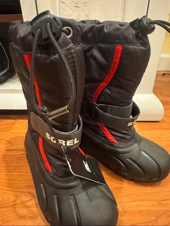 Sorel Kids Snow Boots NWT