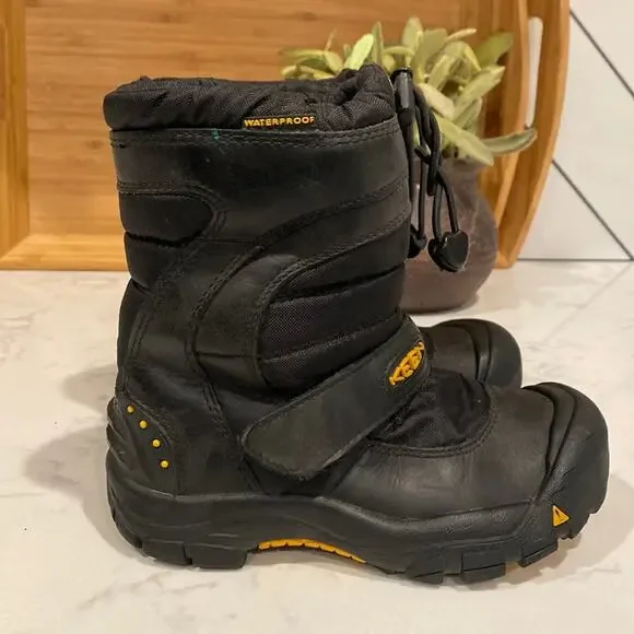 Keen Breckenridge Black Waterproof Winter Boots Insulated size 12 school