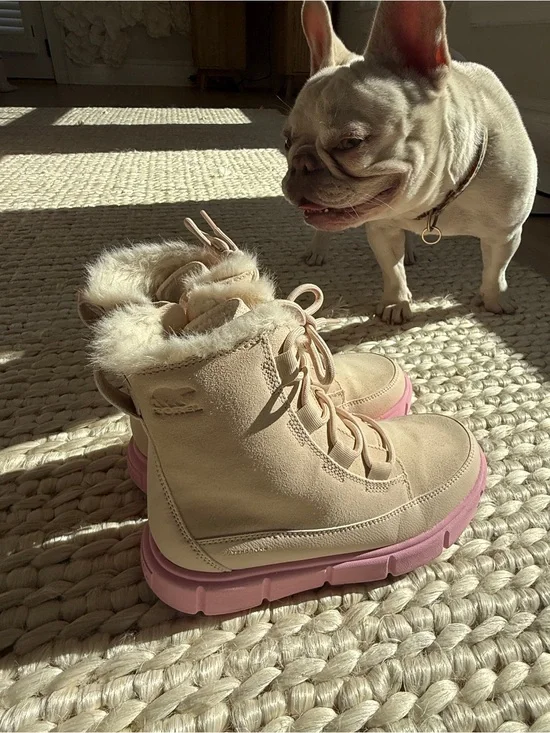 Sorel Kids Beige Faux-Fur Lace-Up Boots with Pink Sole