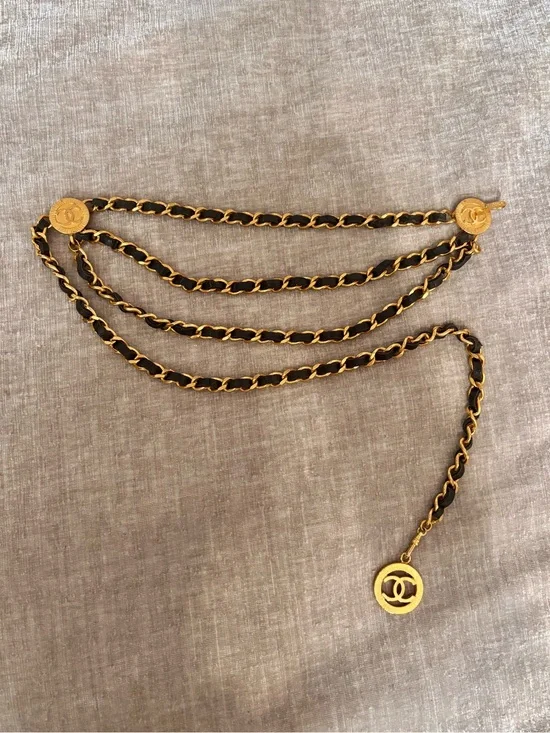 Authentic CHANEL black chain 1984 vintage runway leather link belt 84cm