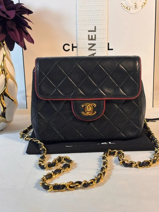 Beautiful Chanel Mini Square Lambskin