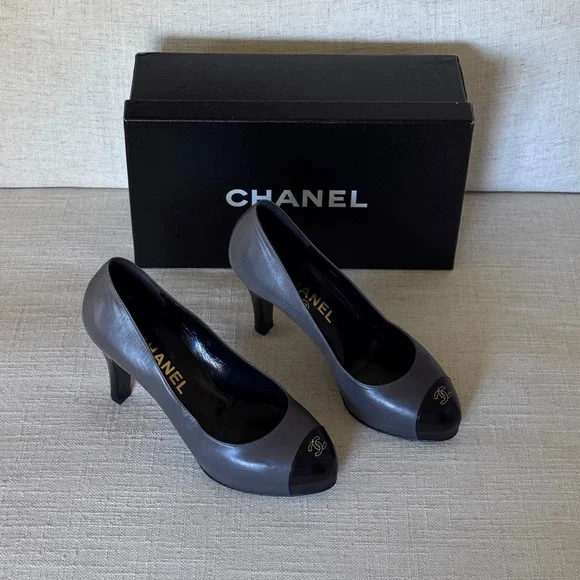 CHANEL Grey Black Leather Cap Toe Pumps Size 6‎ 1/2