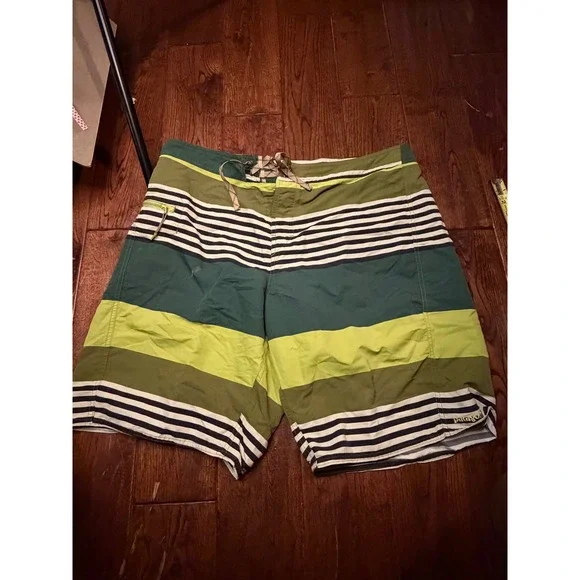 Patagonia Mens Striped Board Shorts Green Navy Blue Swim Trunks Size‎ 38