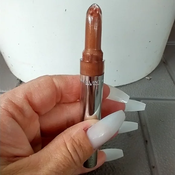 Women's Maybelline shine seduction glossy lipcolor