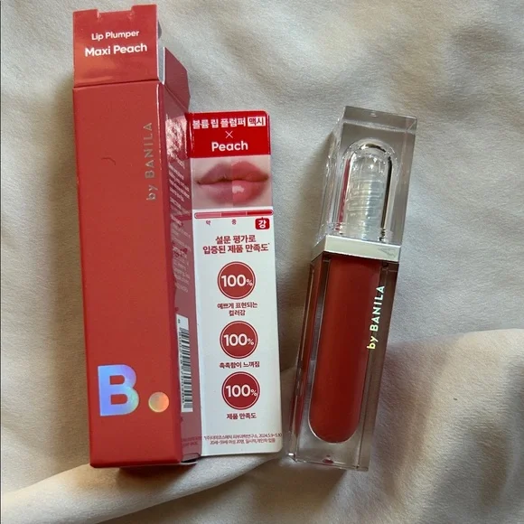 B by Banila lip plumper in Maxi peach