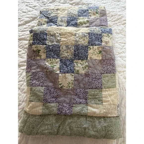 JCPenney Home Collection Pillow Shams Green Lilac Set Of 2 Standard Size 23x29