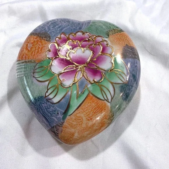Vintage Lusterware‎ Trinket Box Heart Lidded Hand Painted Floral Moriage Japan
