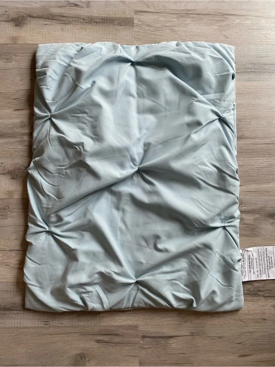 Pottery Barn Soft Pintuck Pillow sham