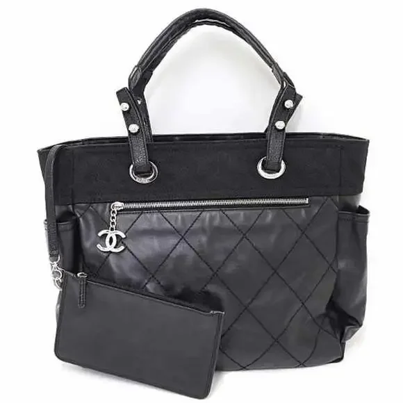 CHANEL Black Shoulder Bag