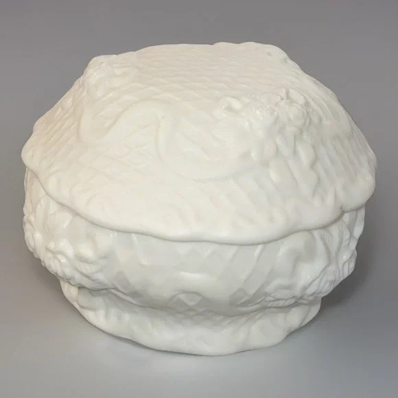Vintage 1980's Porcelain Bisque W/lid Trinket Jewelry Vanity Box w Roses Ribbons