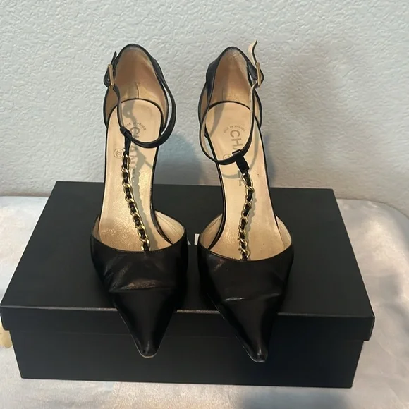 Chanel Shoe Size 37 Black Leather Pointed Toe Chain Detail Ankle Strap Pump