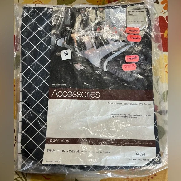 Pillow Sham On The Square 19.5” X 25.5”Vintage Charcoal White 64394 NOS‎ NEW