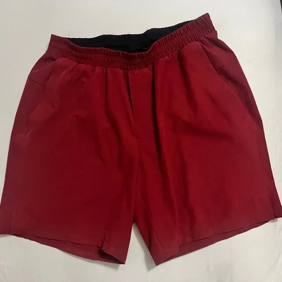 Lululemon Channel Cross Swim Short 7” M (caliente)