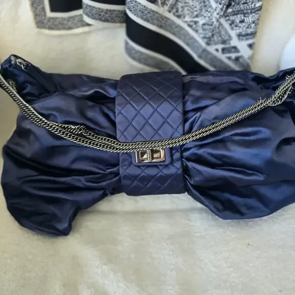 Chanel 2.55 Reissue 