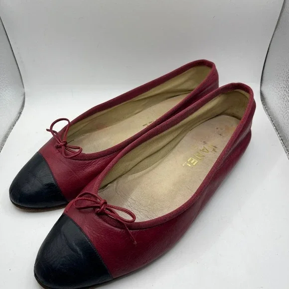 CHANEL Cap Toe Ballet Flats Red Black Leather Bow Size 37 Made in Italy