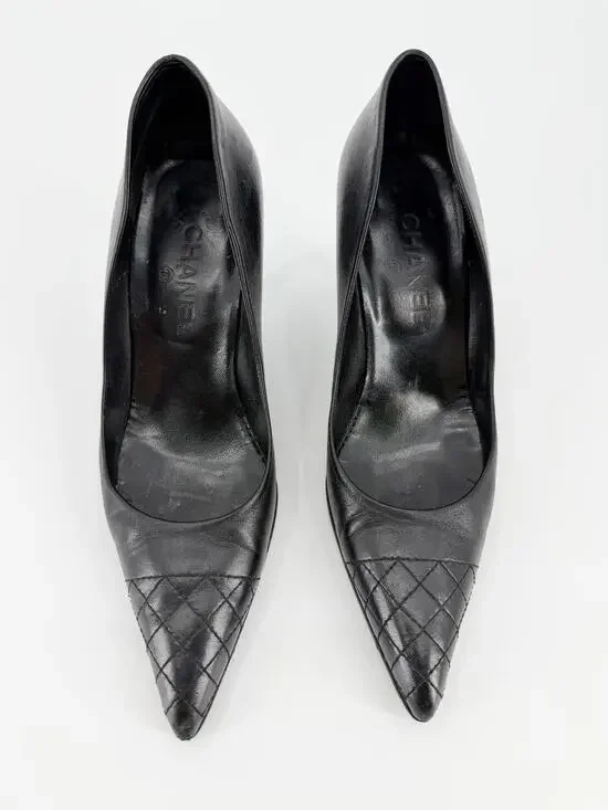 Chanel Quilted Cap Toe Pointed Pumps Black Leather CC Logo Back Heel Shoes 39