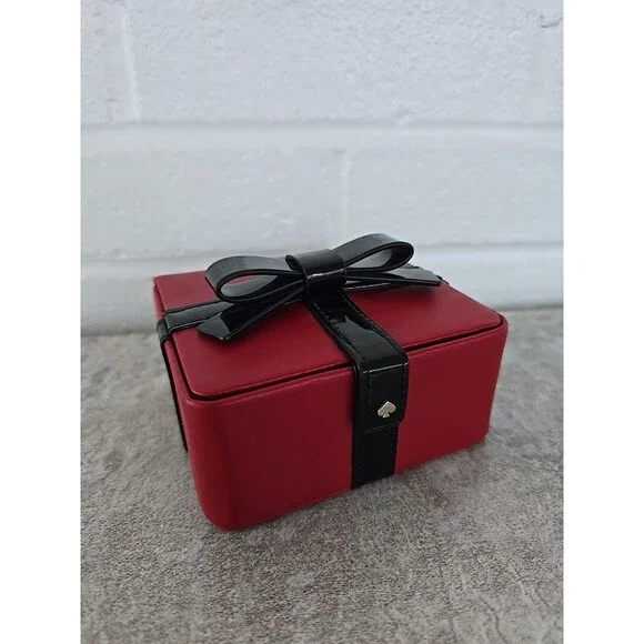 Kate Spade New York  Travel Jewlery Case in Red and Black