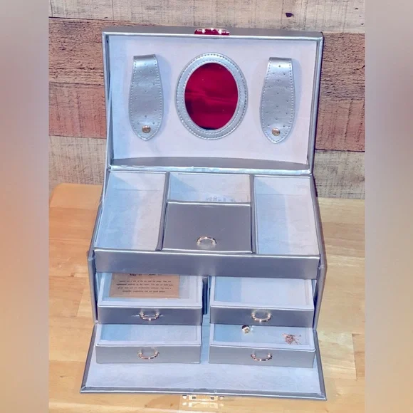 Silver Locking Jewelry Box