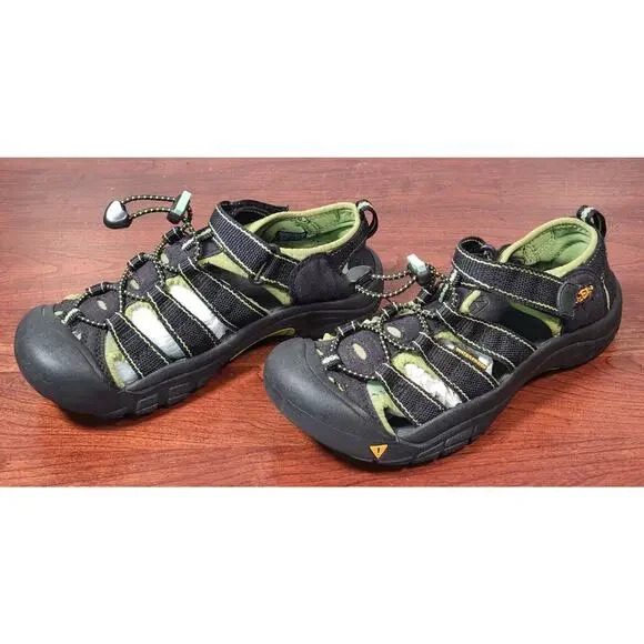 KEEN Sandals Newport H2 Youth Size 4 Waterproof Hiking Water Sport Green 9212