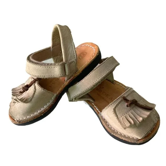 OKAA SPAIN Girls Tan Leather Fringe Sandals Size 23- US 6.5 Girls