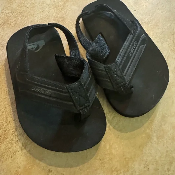 Quick Silver monkey wrench flip flop toddler 6