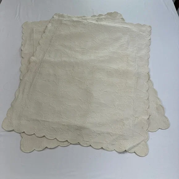 Vintage Matelasse Cotton Pillow Shams Standard Cream Scalloped Edge Cottagecore