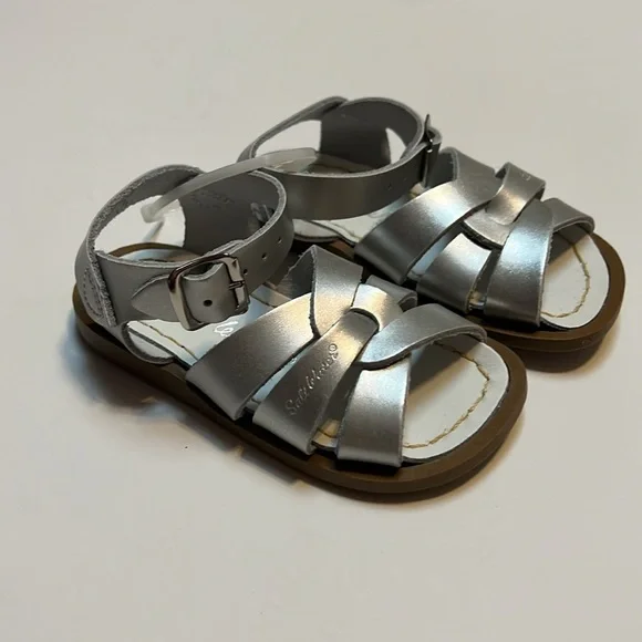 Salt Water Sandals Silver Leather Toddlers Girls Size 6 Summer Classic New