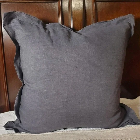 Pottery barn 100% Linen 18x18 Throw Pillow Dark Gray Duck Feather Fill Removable