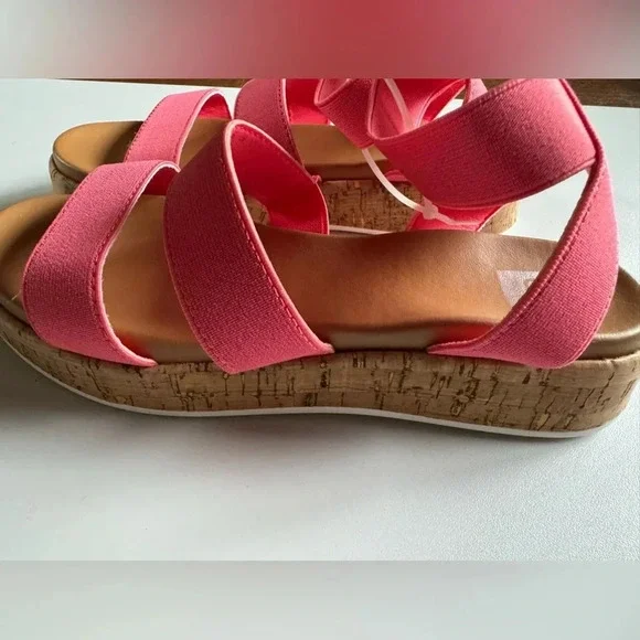 DV Dolce Vita Girls Slink Wedge Sandal Size 3