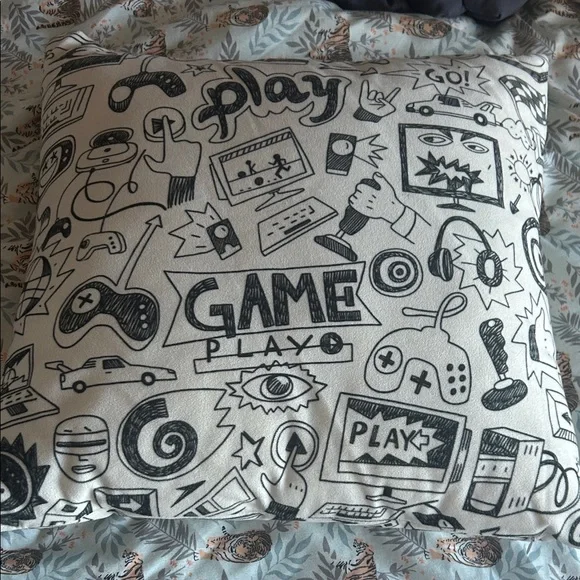 Graphic Soft Gaming Pillow