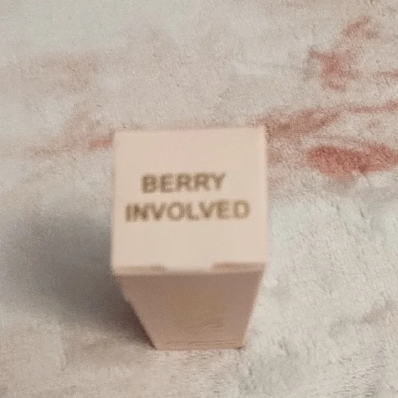 Skin Lip Oil - Berry 🫐 Involved NWT
