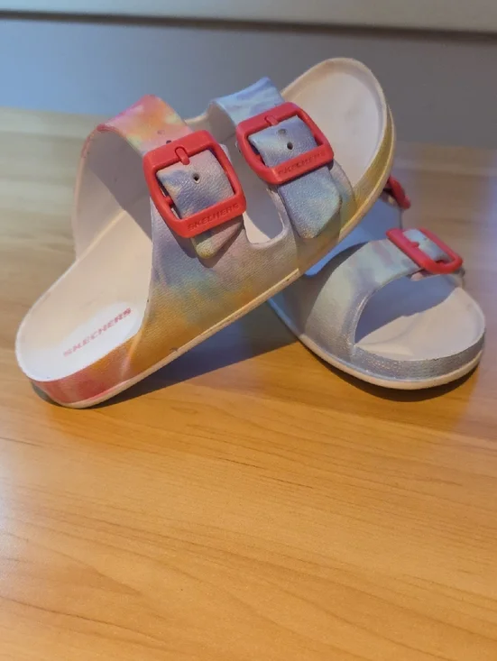 Skechers Kids Tie-Dye Slide Sandals with Coral Buckles‎