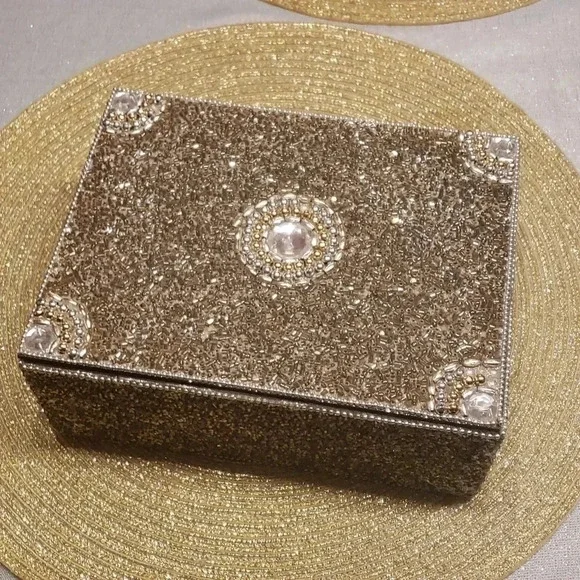 𝅺DECORS sequined jewelry box