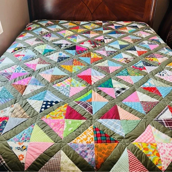 Vintage Handmade Patchwork Quilt 65” x 80” – Multicolor Triangle Blocks Full.