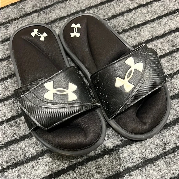 Under Armour Sandals with Padded Strap boys