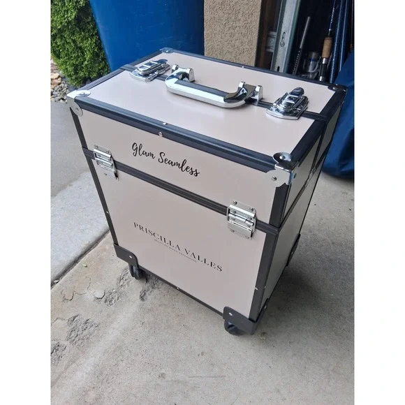 Glam Seamless Rolling Trade Show‎ Case