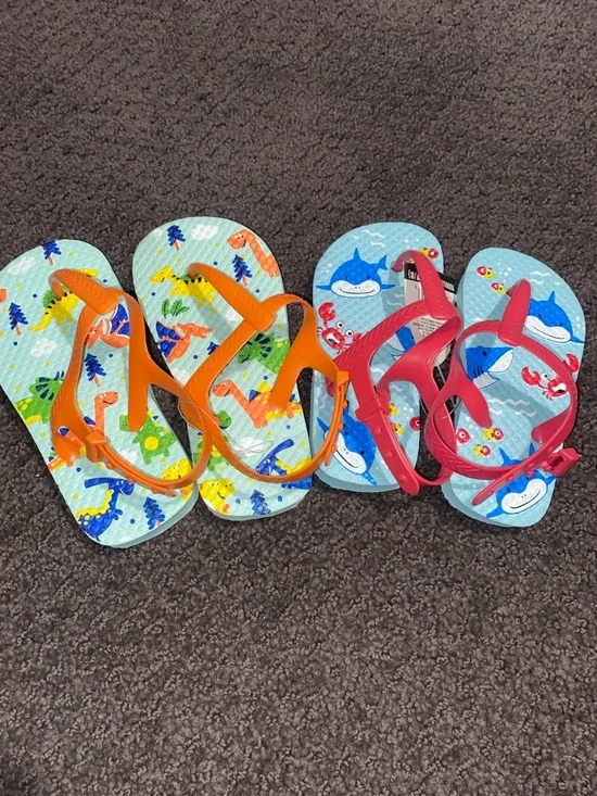 Kids' Dinosaur & Shark Flip Flop Sandals w/Back Strap- Orange Red Blue NWT❗️‎