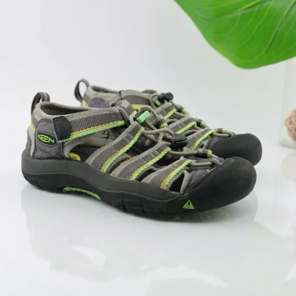 Keen Boys Newport H2 Sandal Size 3 Active Wet Dry Hike Quick Lace Toe Guard
