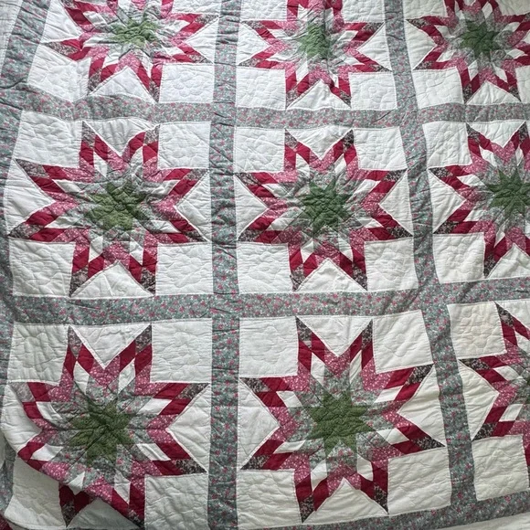 Quilt Patchwork Lone Star Red Green Pink Diamond Border Cottage Vintage Handmade