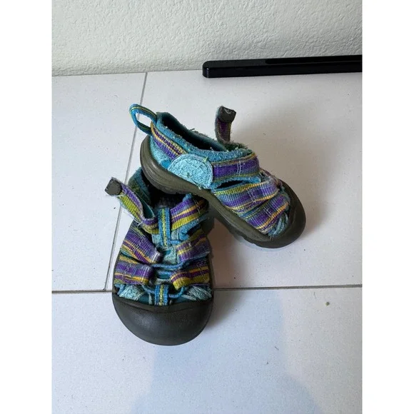 KEEN Newport H2 Sandals Kids 5 Teal Purple Striped Waterproof Outdoor Gorpcore‎