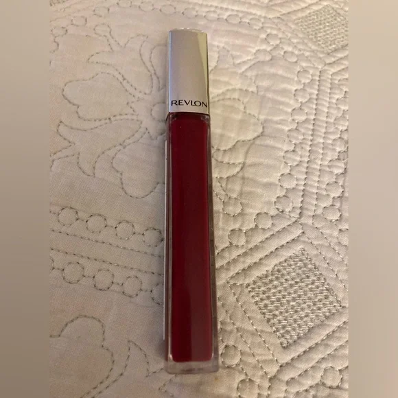 1-Revlon Ultra HD Lacquer Volume Liquid Lipstick 545 Carnelian 5.9 ml Unsealed